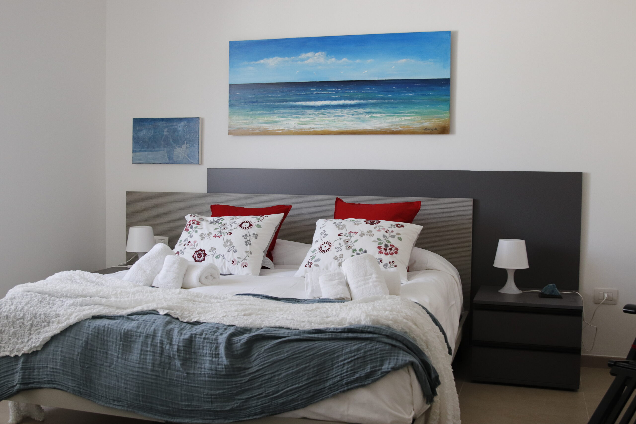 FLOWING HOUSE MISTRAL ROOM