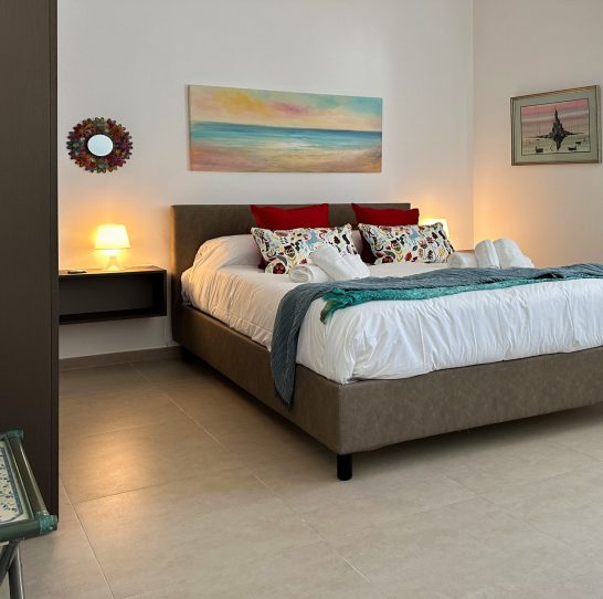 FLOWING HOUSE ROOM MISTRAL