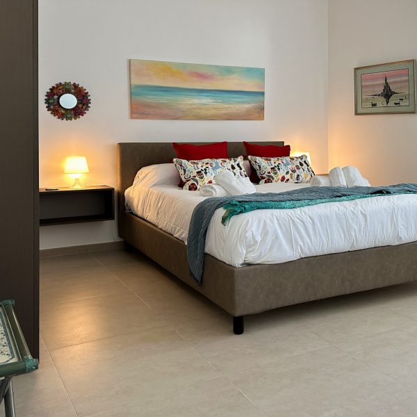 FLOWING HOUSE ROOM MISTRAL
